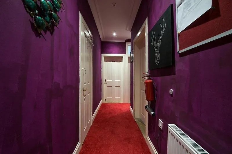Ground Floor Edinburgh Central Aparthotel 0*,  イギリス
